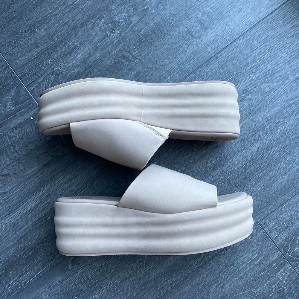 platform sandals